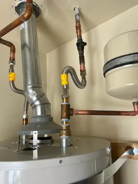 Water heater installation and plumbing repair in Pine Lake Park